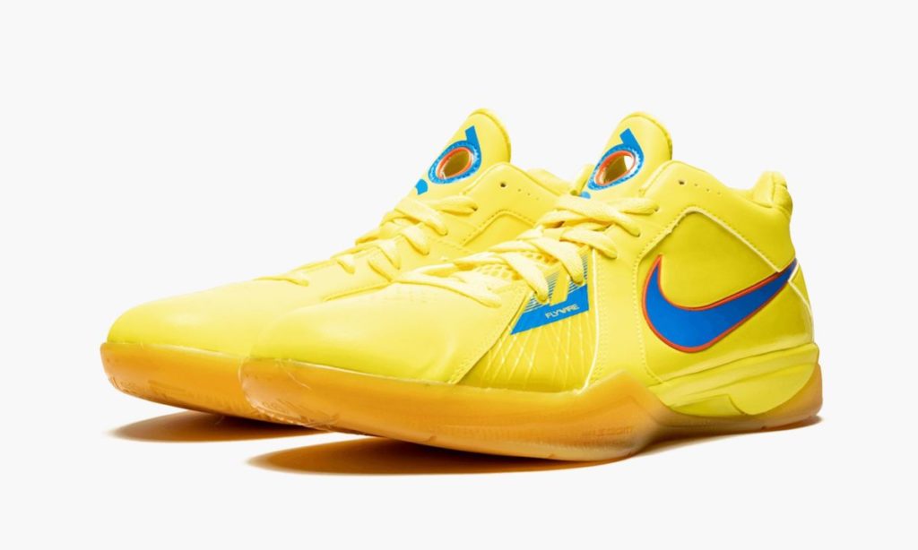 Tyler Herro Yellow Shoes - Nike KD 3 Christmas